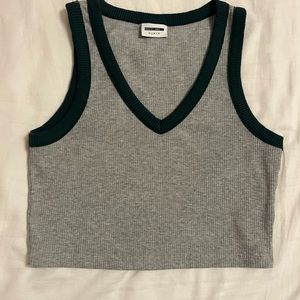 Grey and dark green crop top